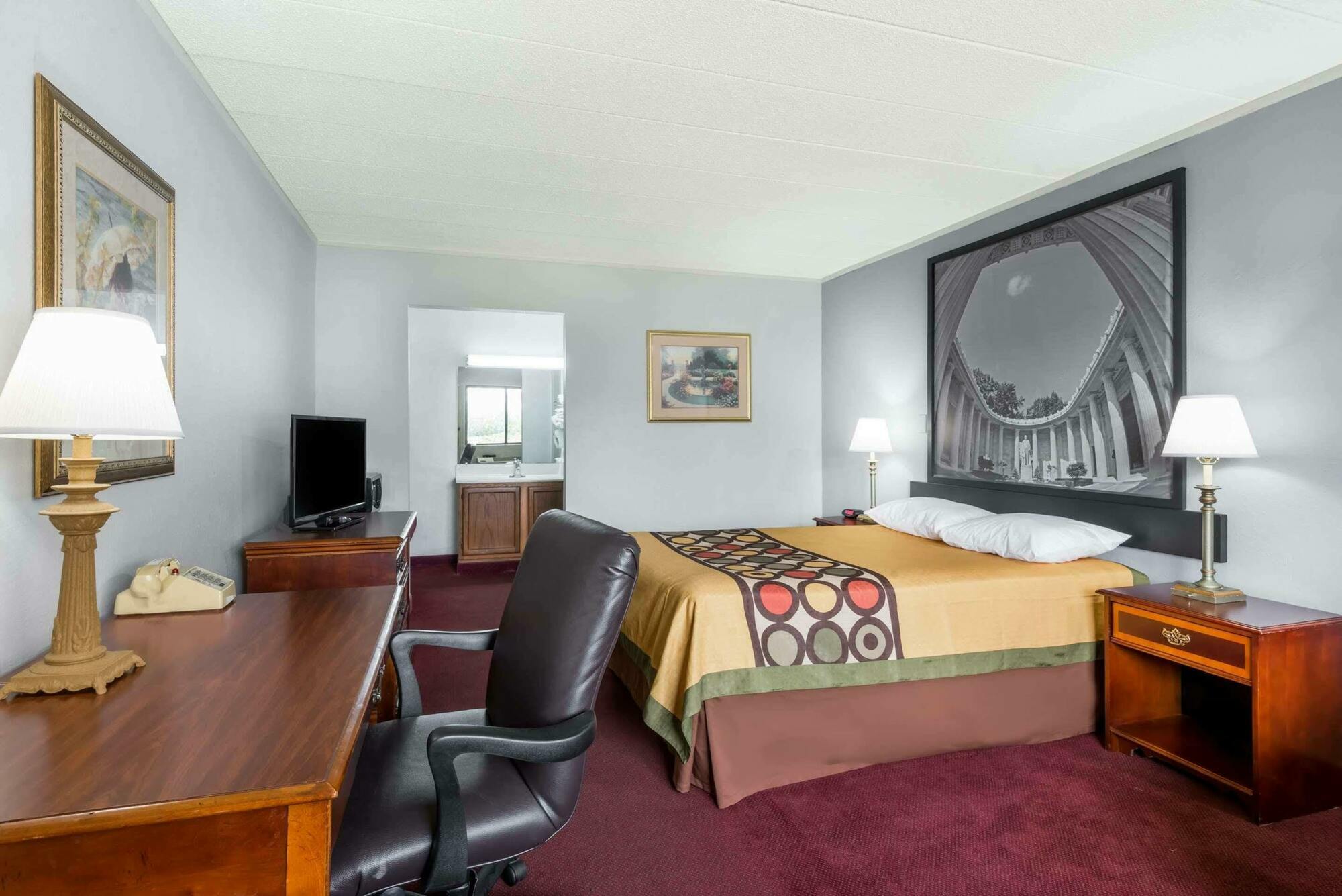 Sprucewood Inn เอลิเรีย ภายนอก รูปภาพ